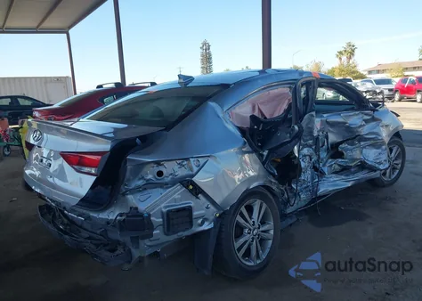 2017 Hyundai Elantra Se из США, поврежденный, VIN 5NPD84LF3HH040881